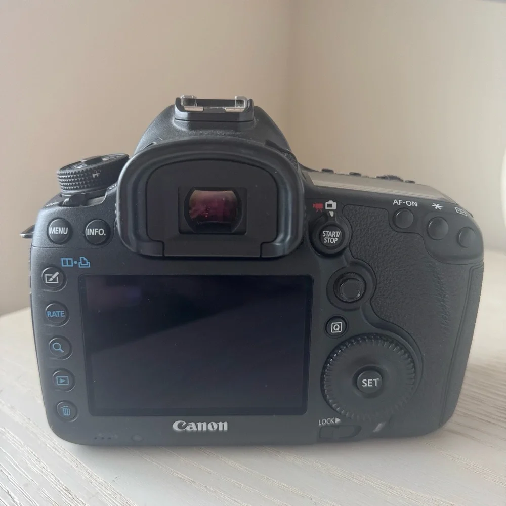 Canon Black Digital Camera Professional DSLR Body